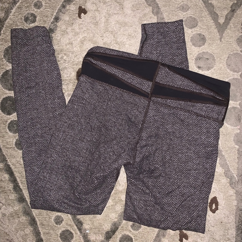 COPY - Lululemon Wunder Under Tights - Size 6